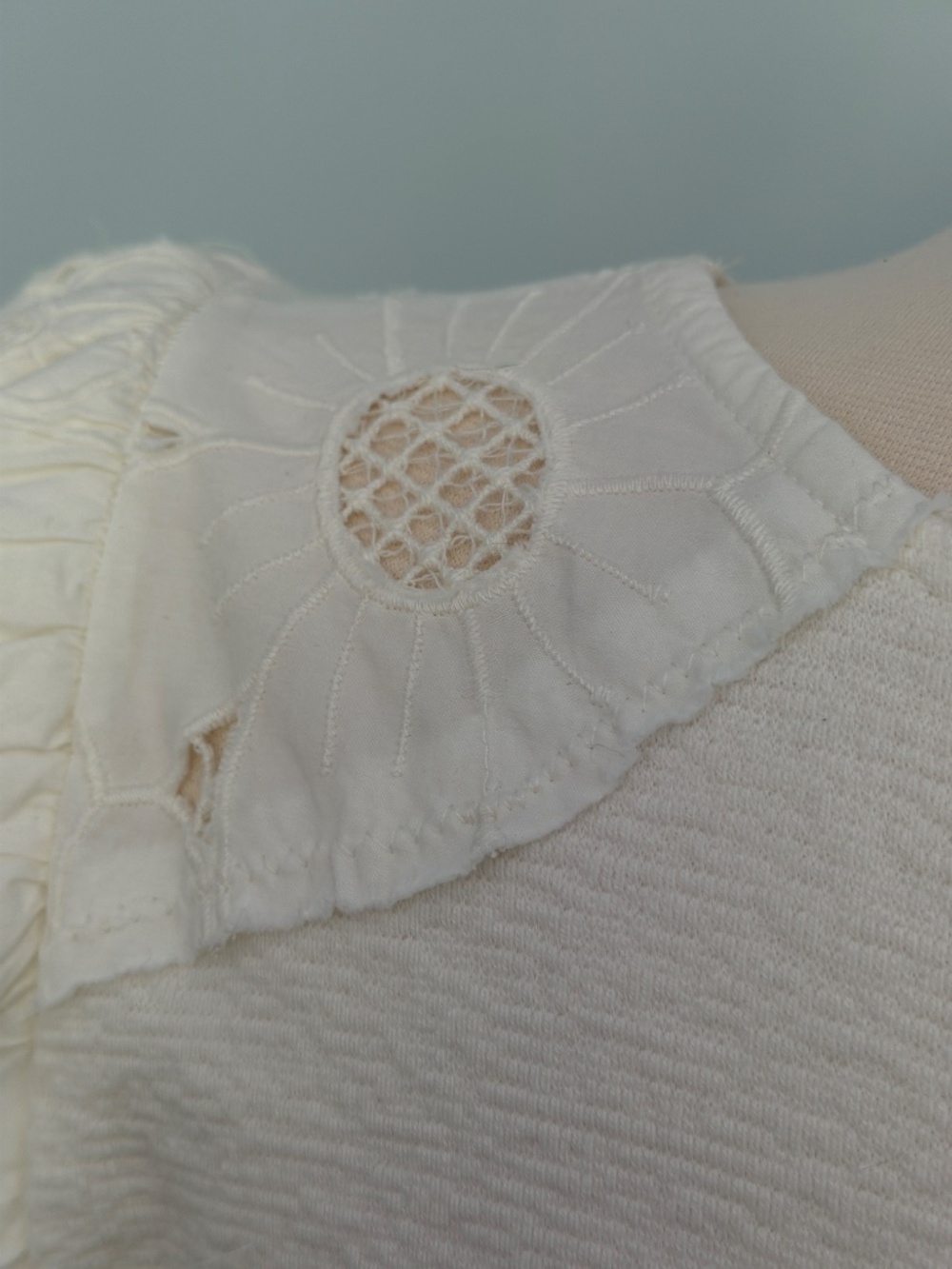 NWOT Cutwork Mutton-Sleeve Top - Picture 6 of 7